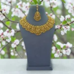 Temple Gold Choker Bridal Jewelry Set - Image 3